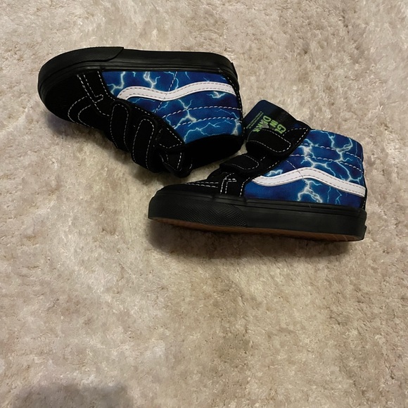 Vans Shoes - Picture 1 of 4